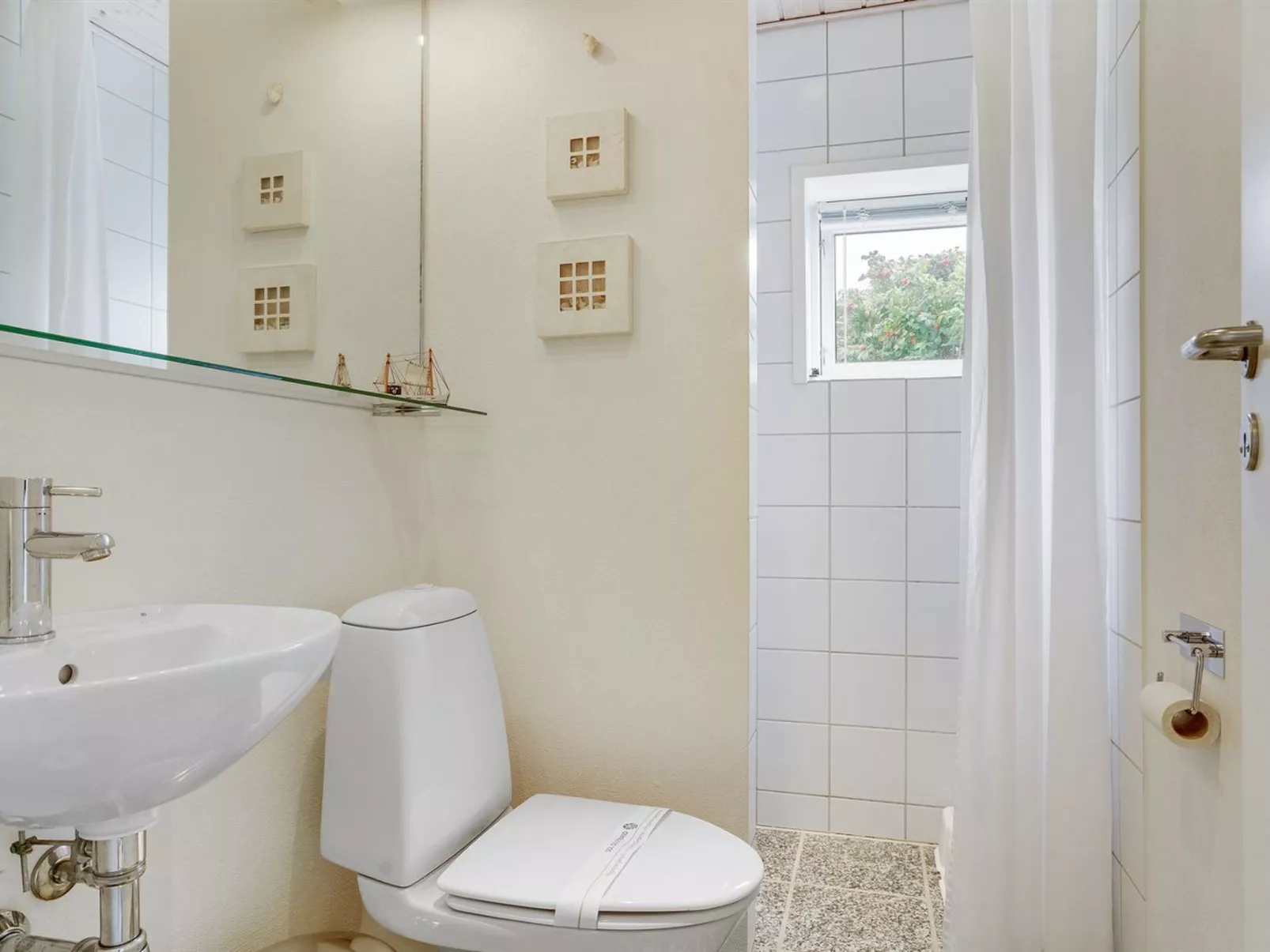 "Hialmar" - 400m from the sea-Binnen