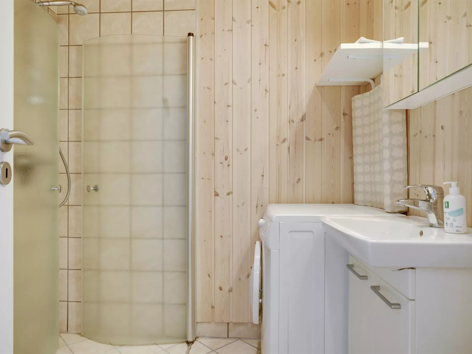 "Bertil" - 400m from the sea-Binnen