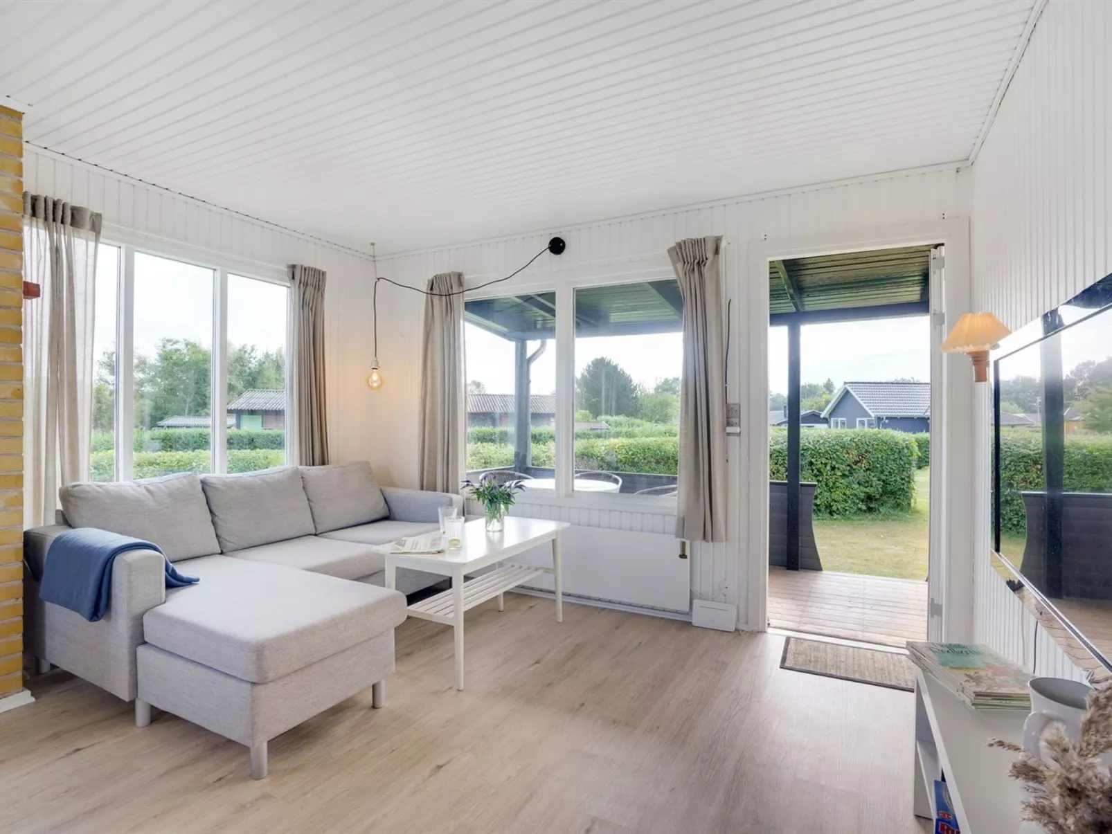 "Amilla" - 150m from the sea-Binnen