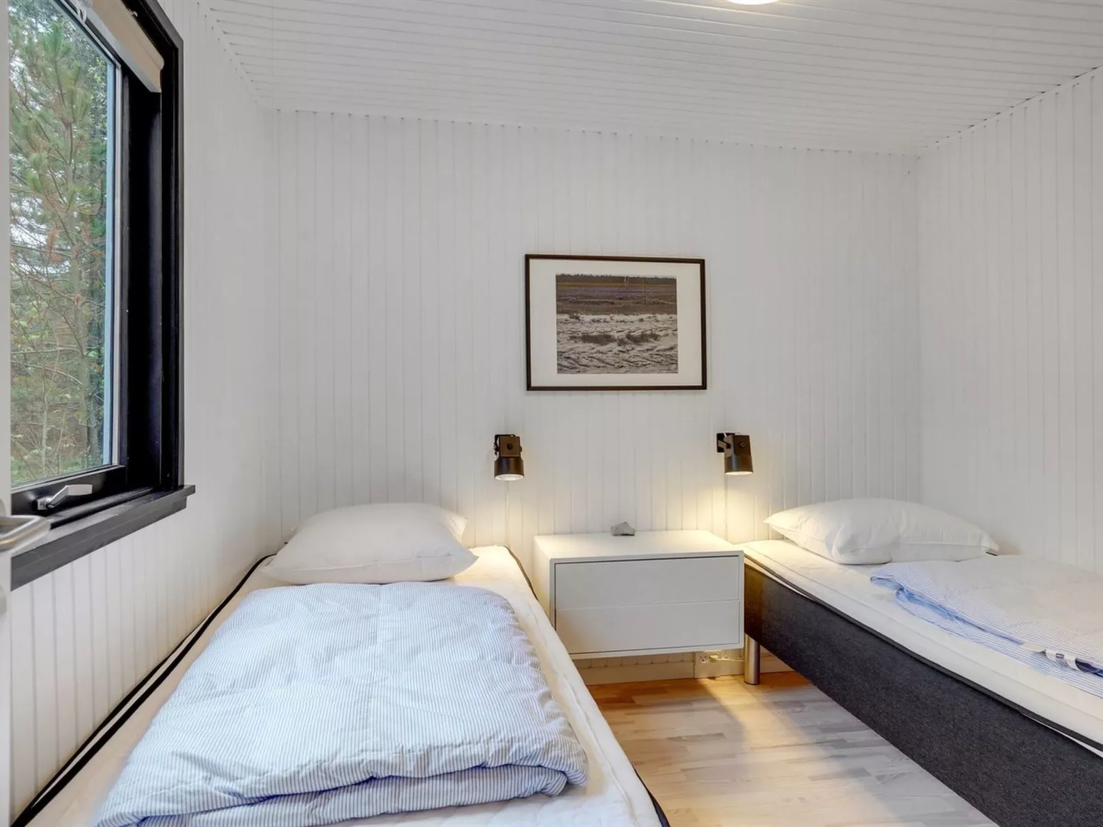 "Djuna" - 200m from the sea-Binnen