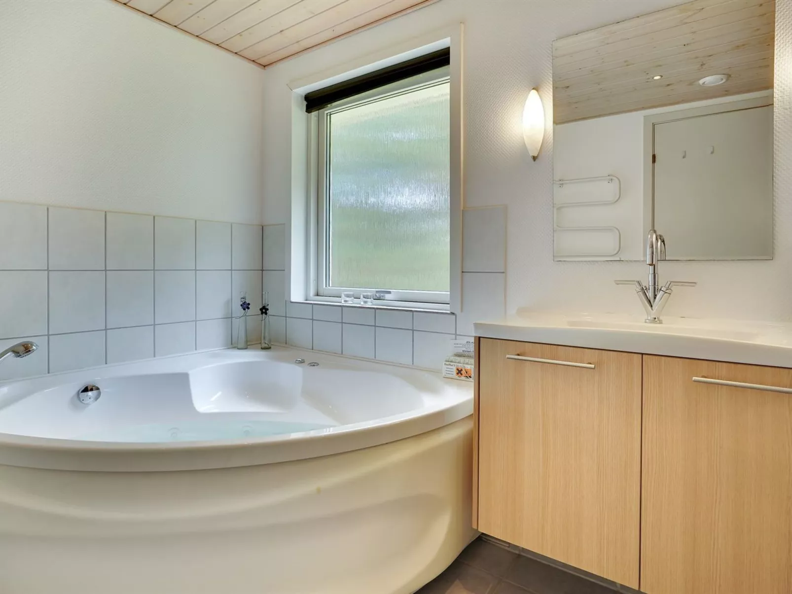 "Micke" - 3.2km from the sea-Binnen