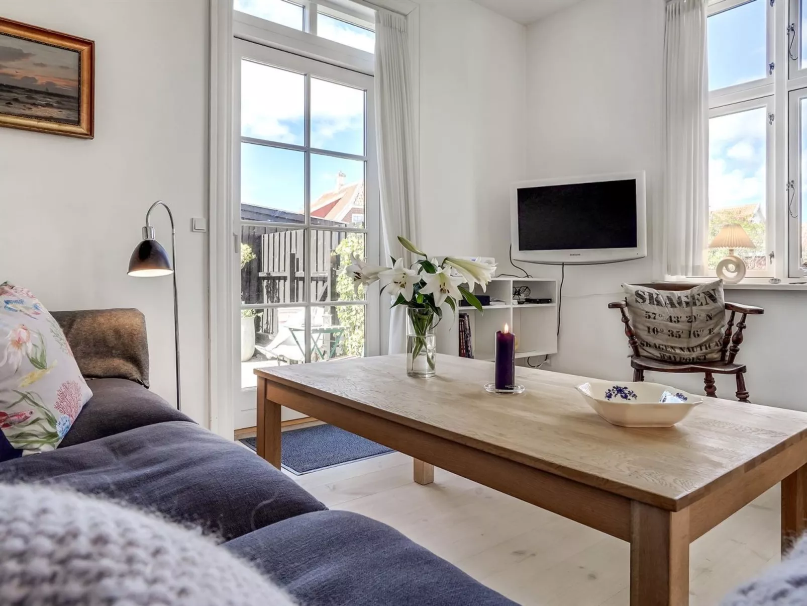 "Fria" - 500m from the sea-Binnen