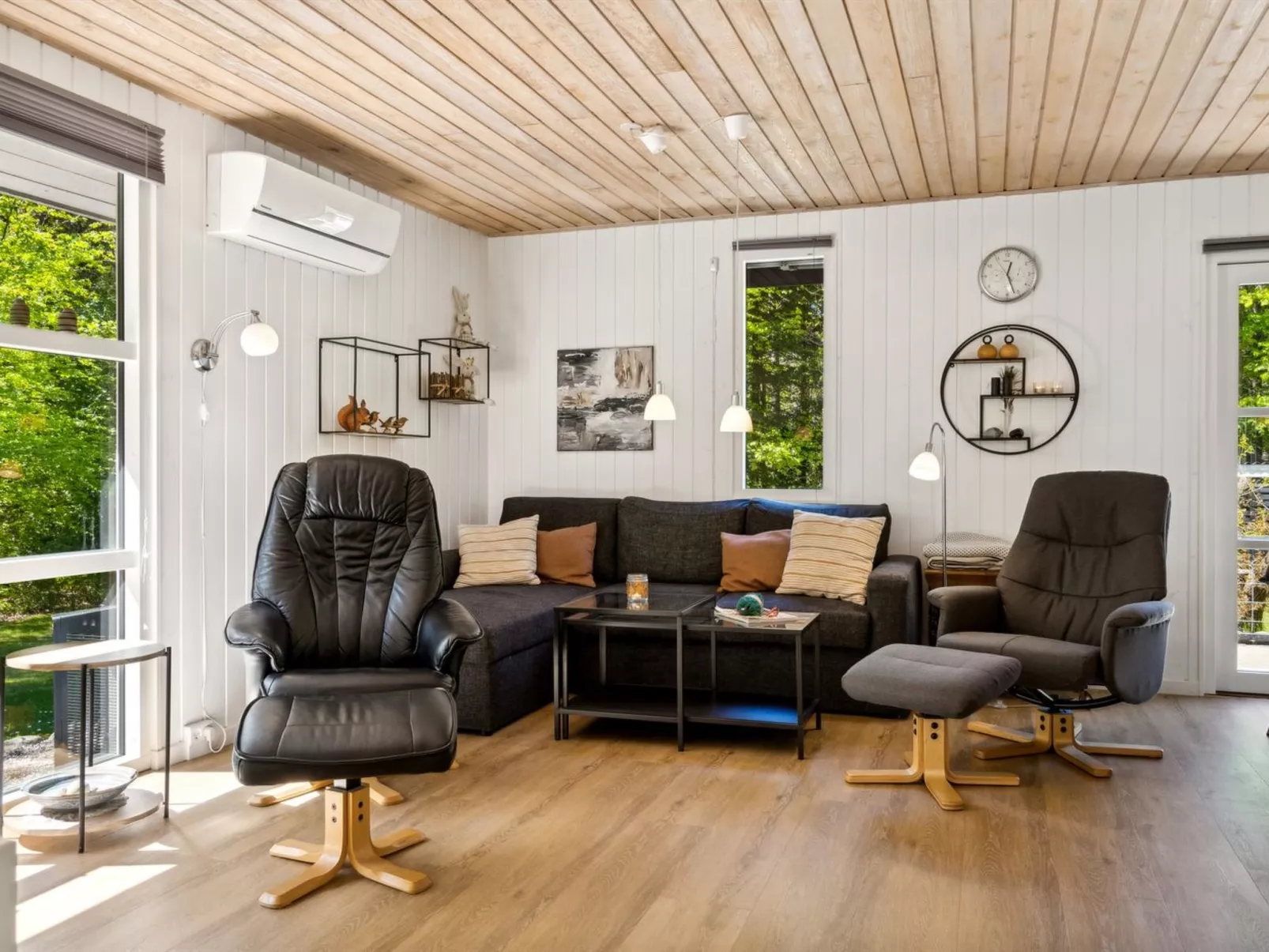 "Hunding" - 7km from the sea-Binnen