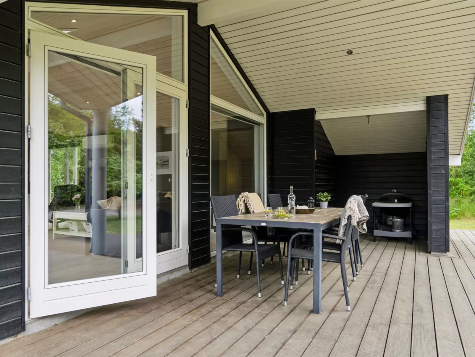 "Hunlef" - 400m from the sea-Buiten