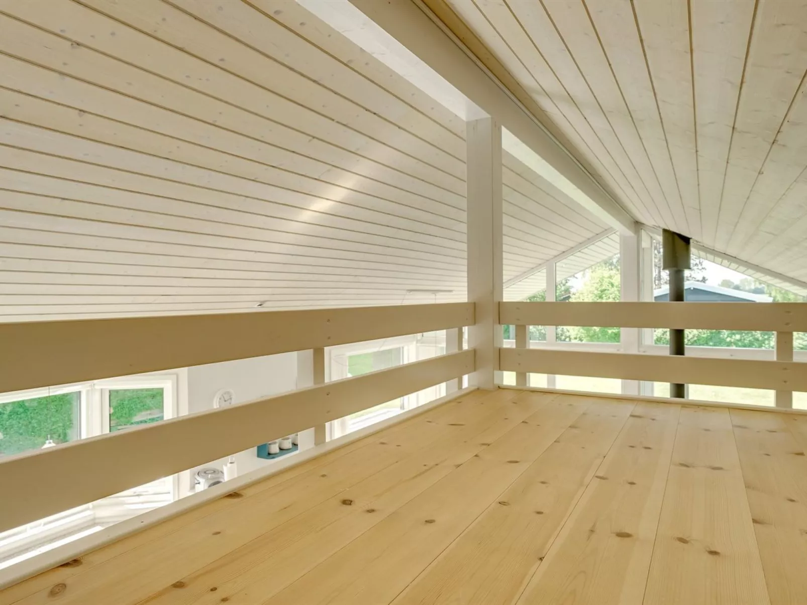 "Maybritt" - 100m from the sea-Binnen