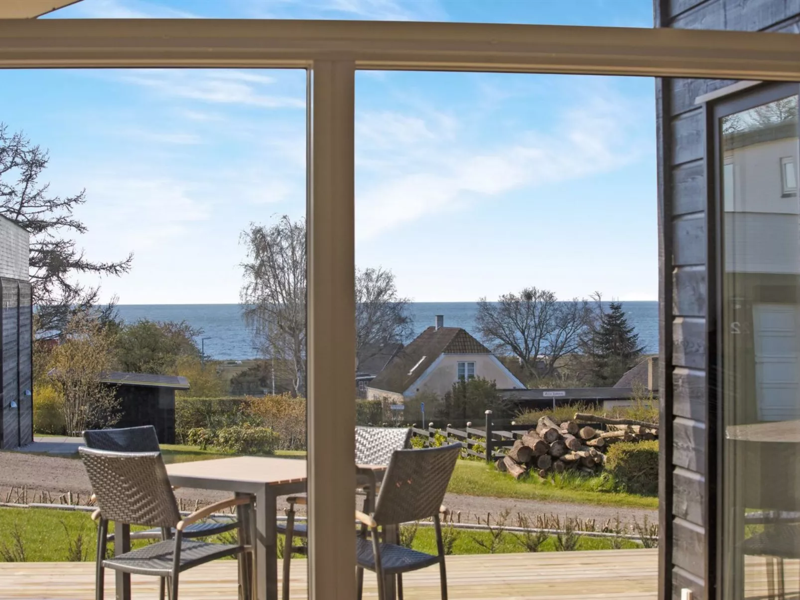 "Øgoti" - 250m from the sea-Buiten