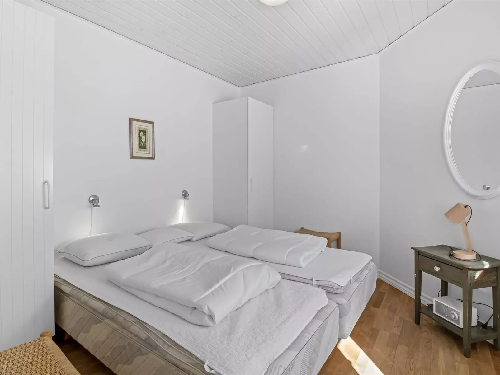 "Britta" - 100m from the sea-Binnen