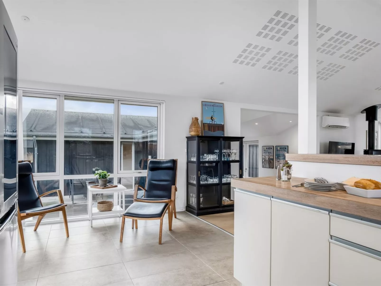 "Eileen" - 300m from the sea-Binnen