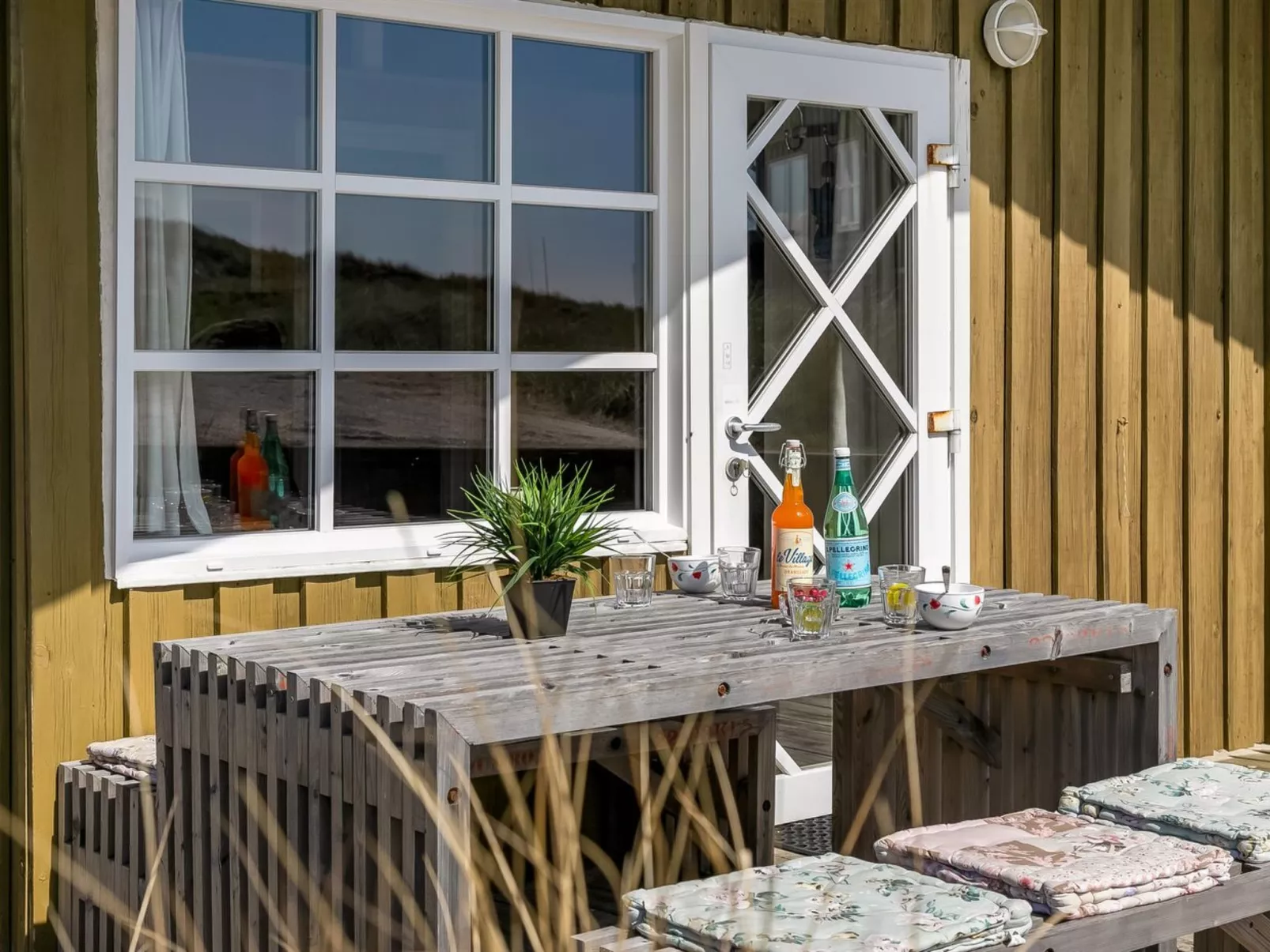 "Guthfrith" - 100m from the sea-Buiten