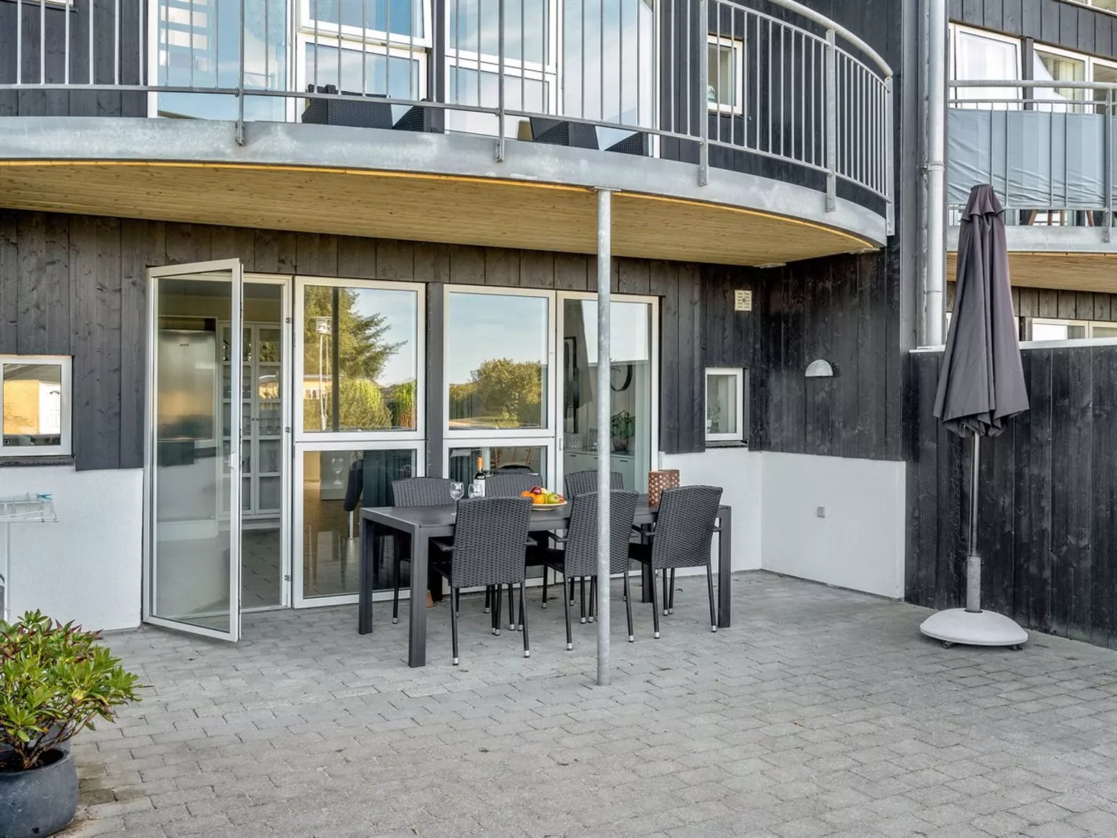 "Katharine" - 600m from the sea-Buiten