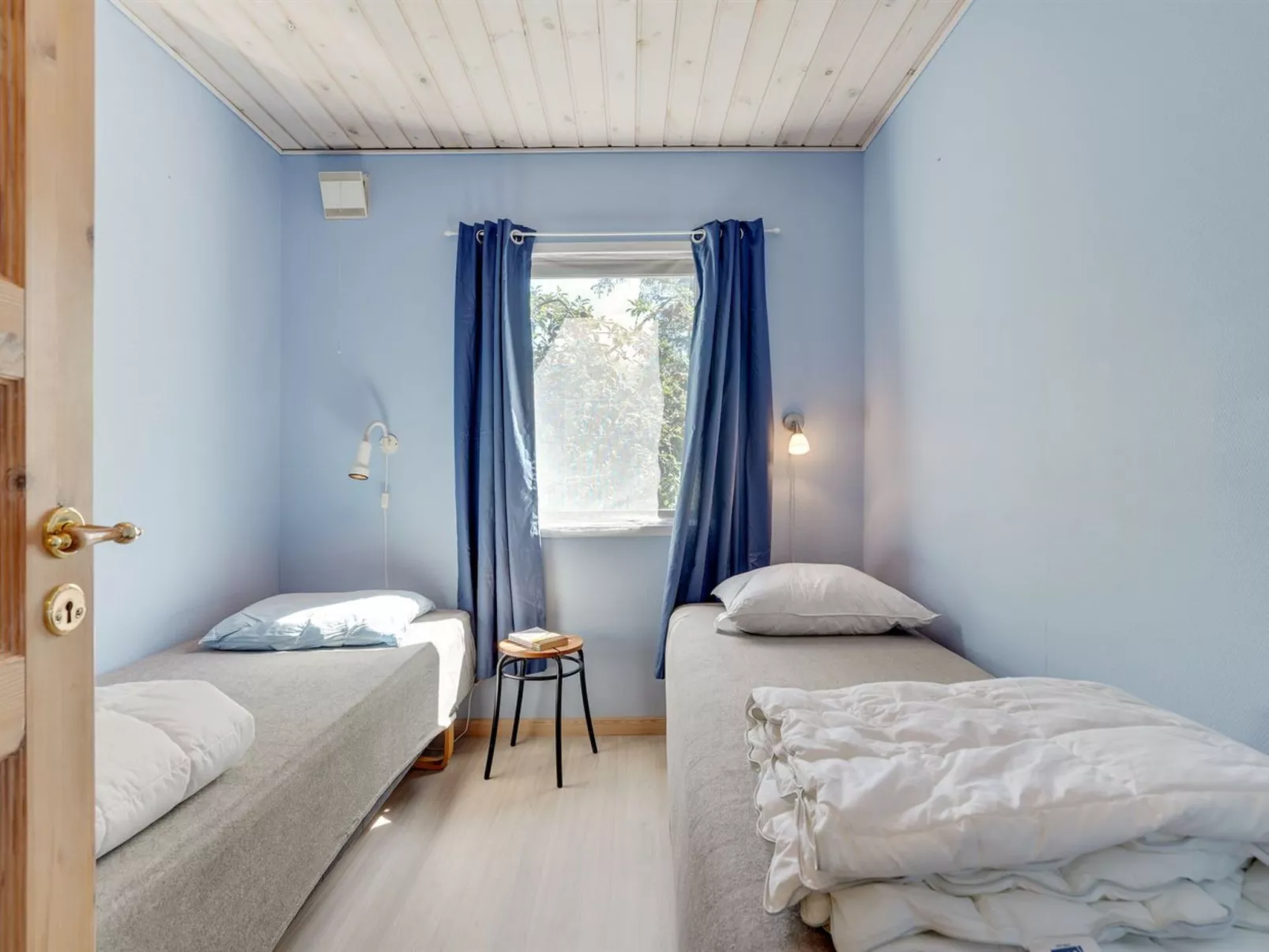 "Maelle" - 600m from the sea-Binnen