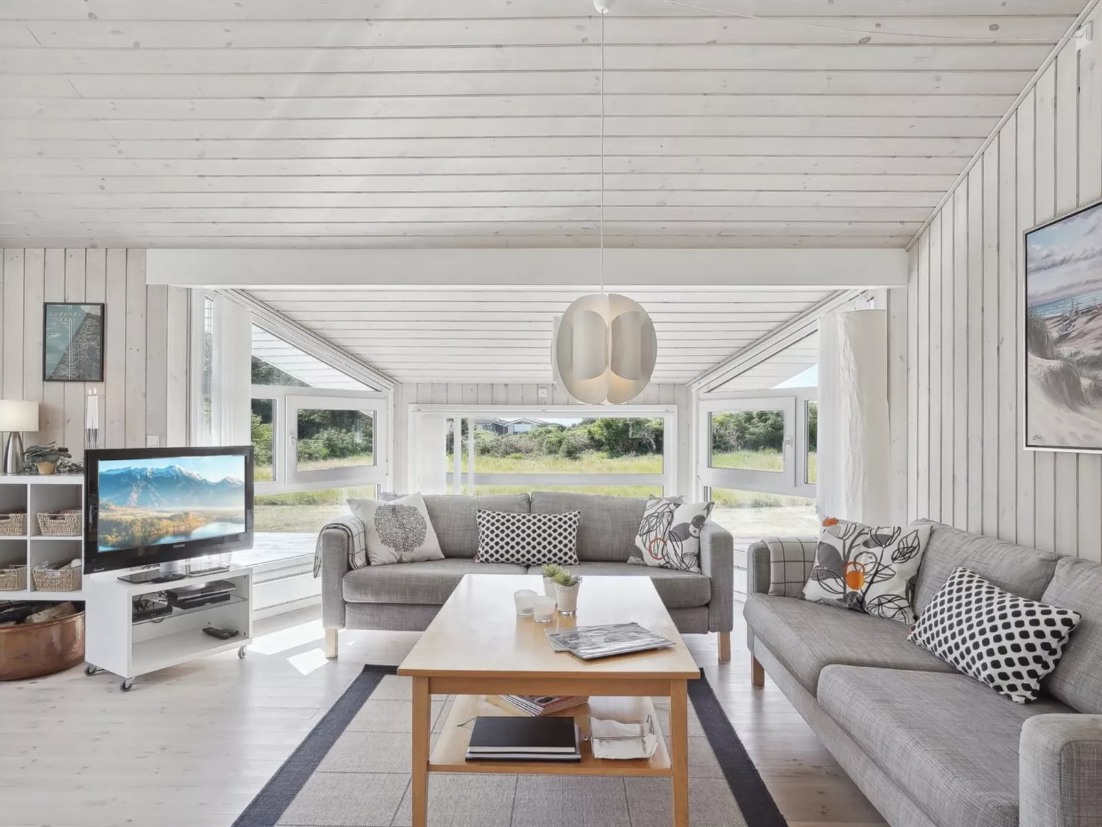 "Ilka" - 375m from the sea-Binnen