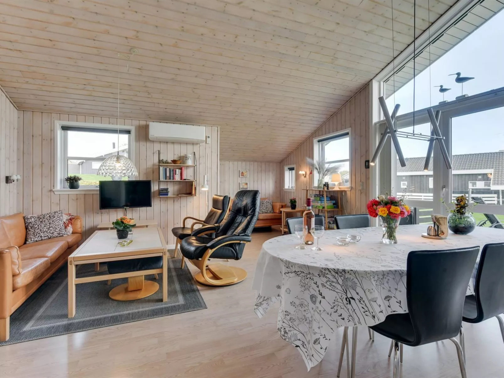 "Naia" - 200m from the sea-Binnen