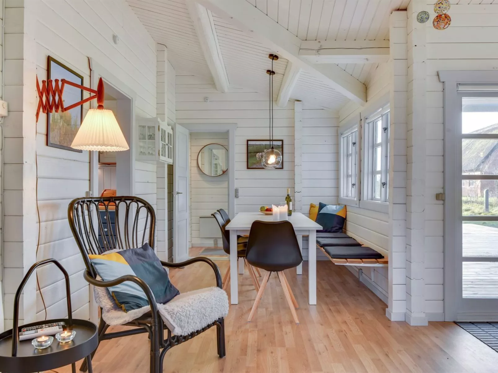 "Semund" - 2km from the sea-Binnen