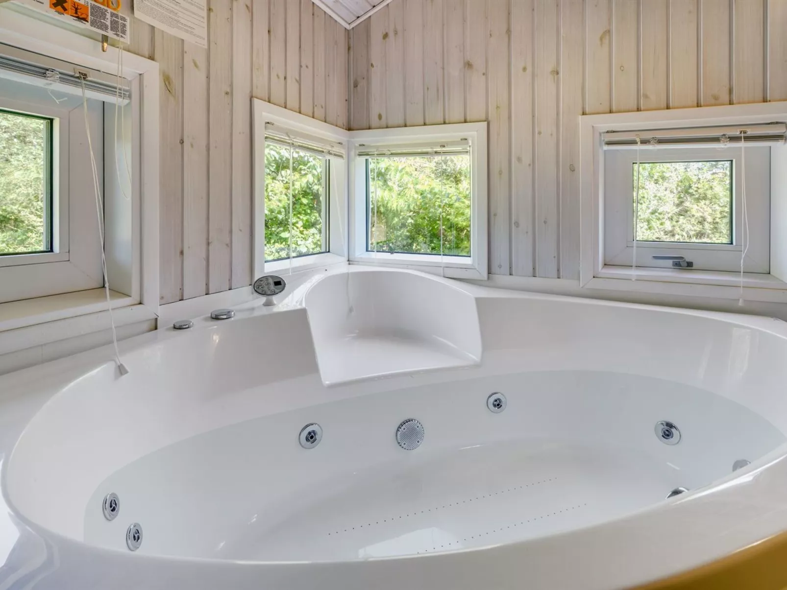 "Euphemia" - 900m from the sea-Binnen