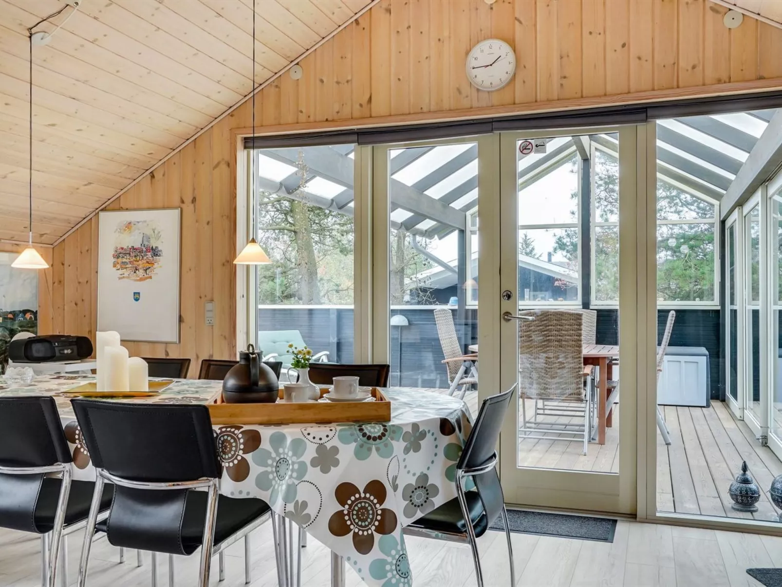 "Medard" - 2km from the sea-Binnen