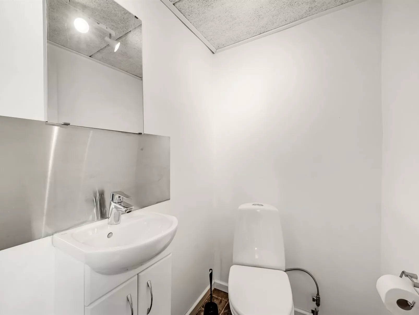 "Aarni" - 250m to the fjord-Binnen