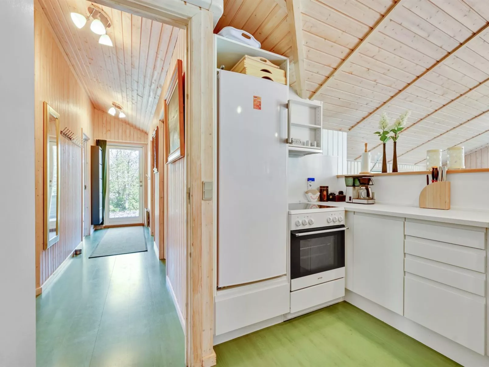 "Landuin" - 230m from the sea-Binnen