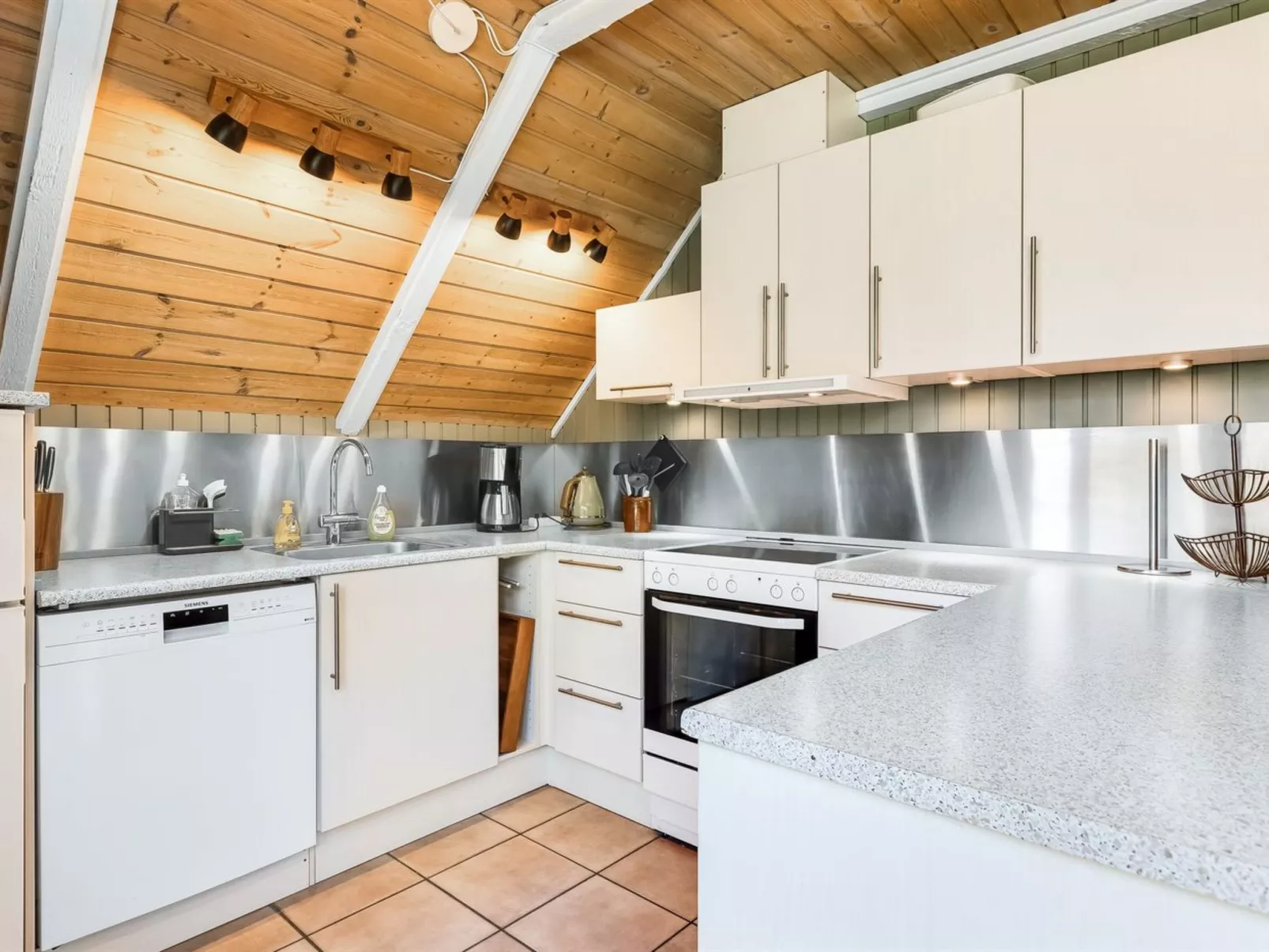 "Urpo" - 6km from the sea-Binnen