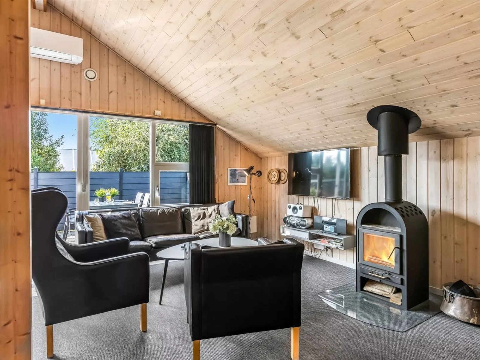 "Sanelma" - 900m from the sea-Binnen