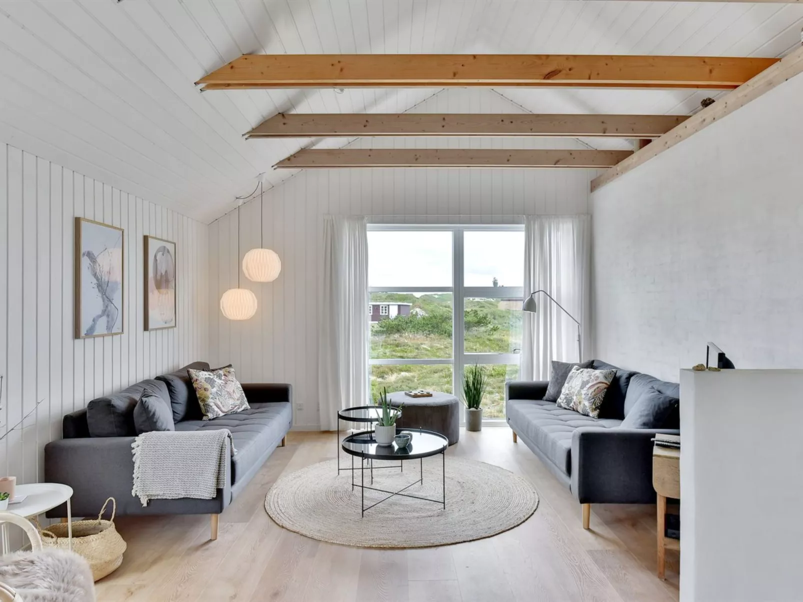 "Arvo" -  from the sea-Binnen