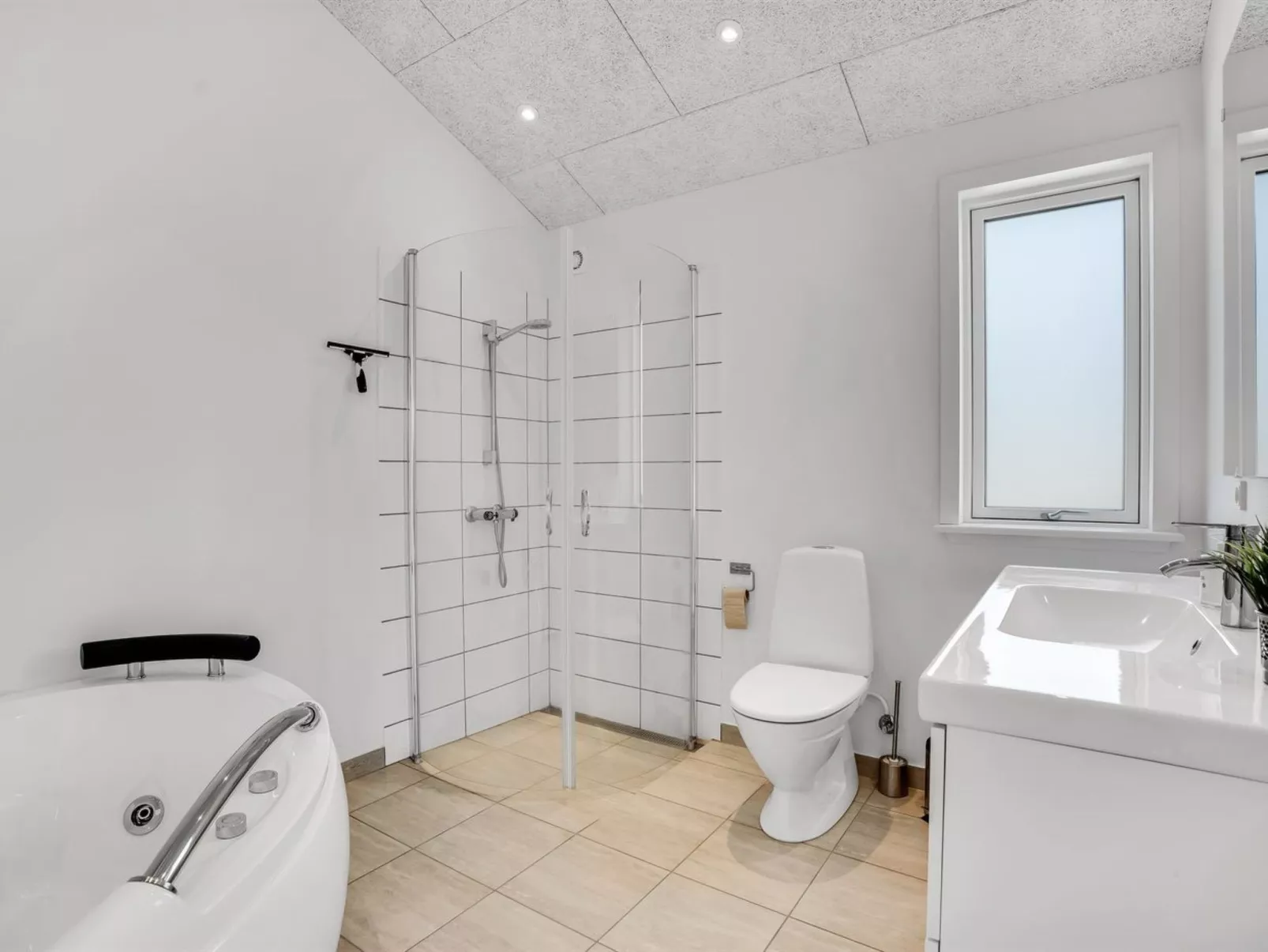 "Raakel" - 950m from the sea-Binnen