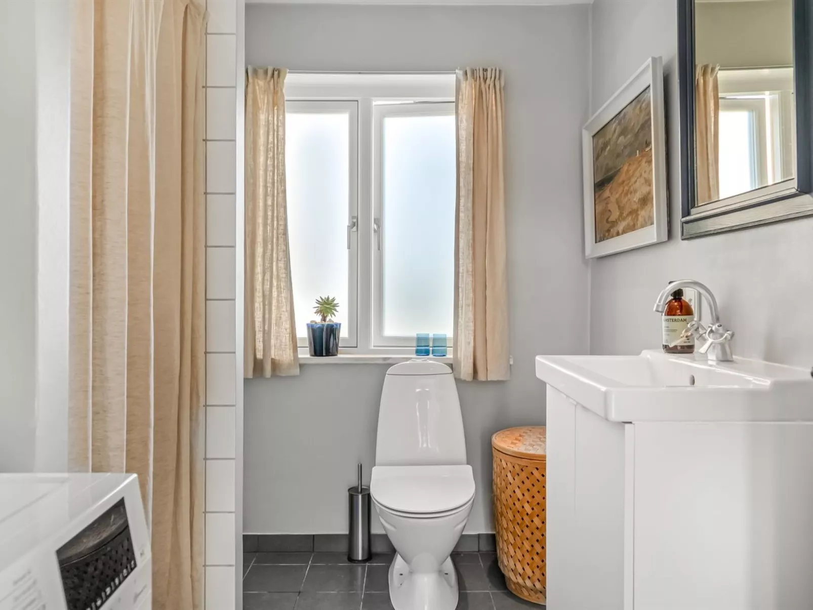 "Bruse" - 125m from the sea-Binnen