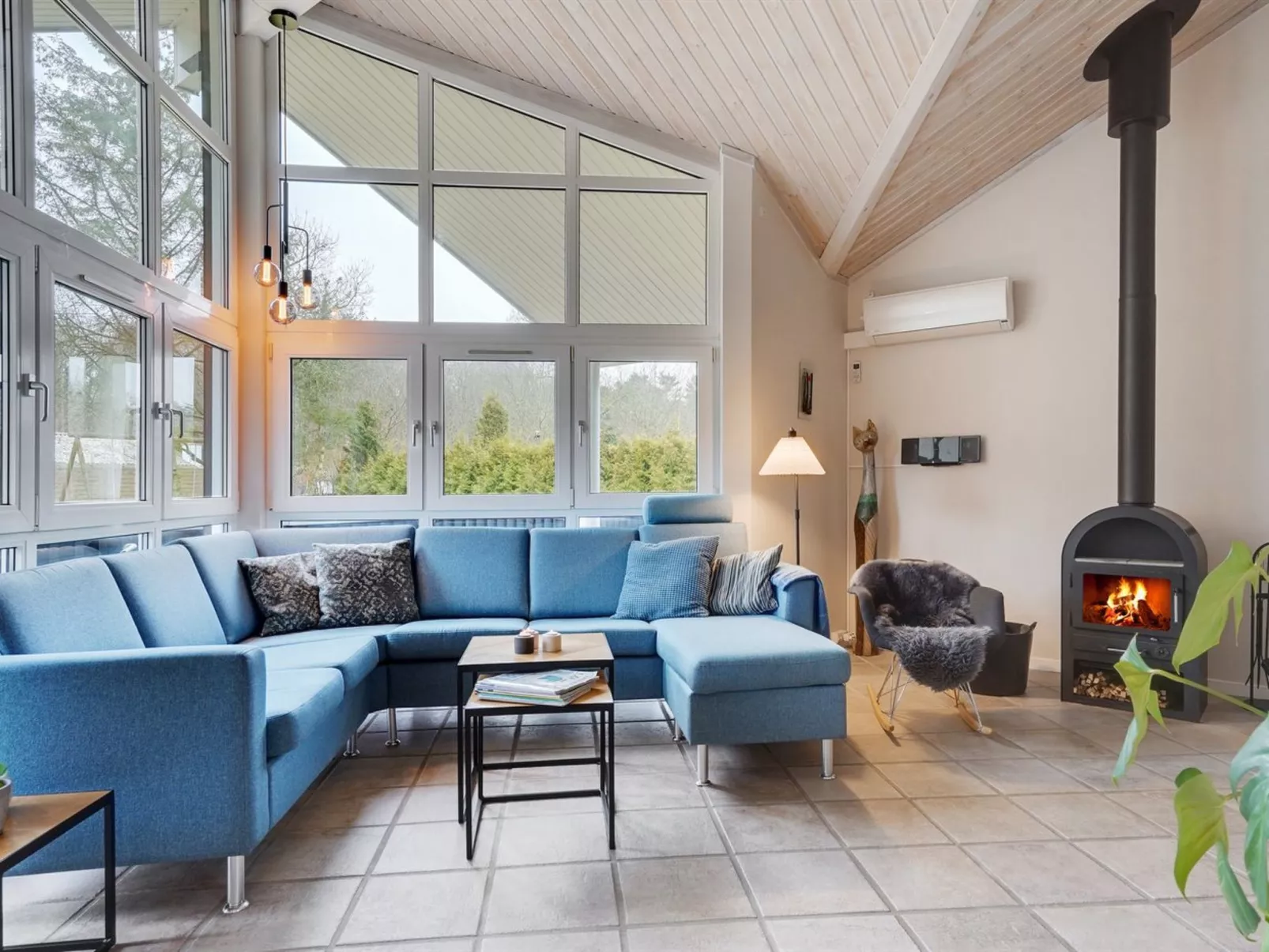 "Talula" - 350m from the sea-Binnen