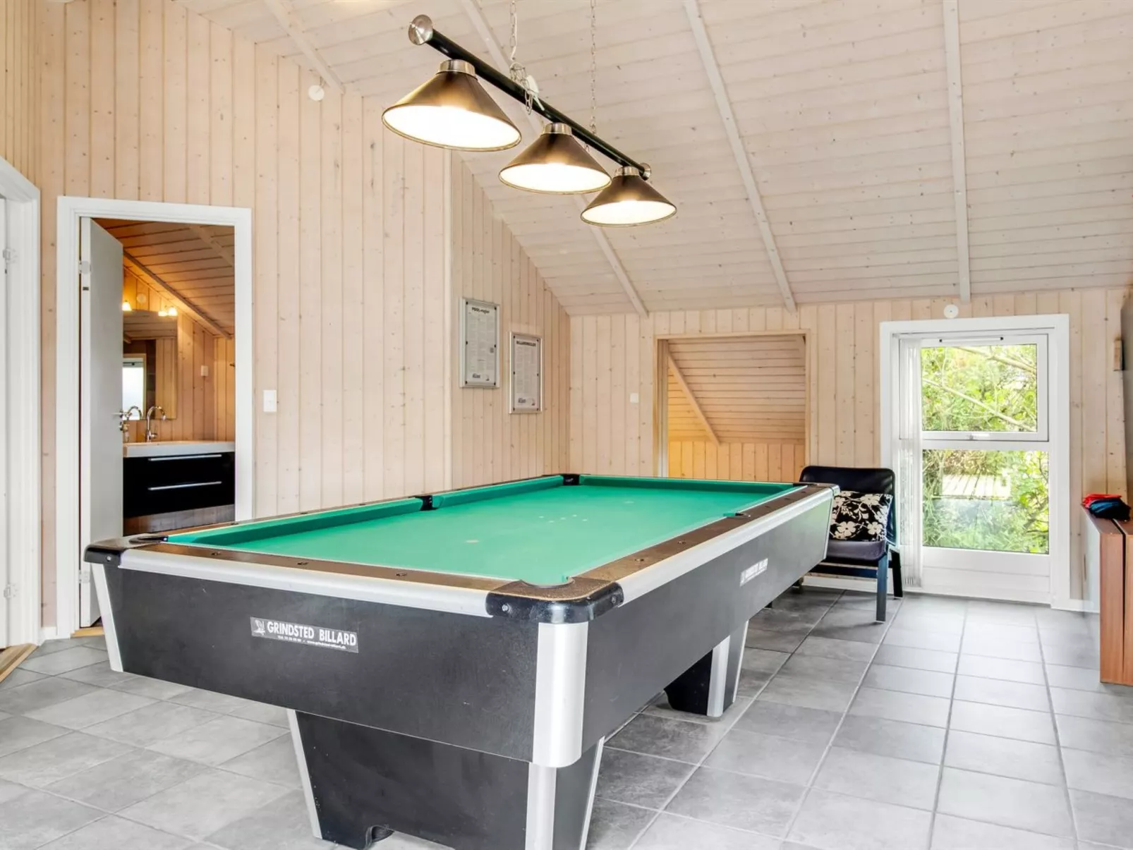 "Svenny" - 800m from the sea-Binnen