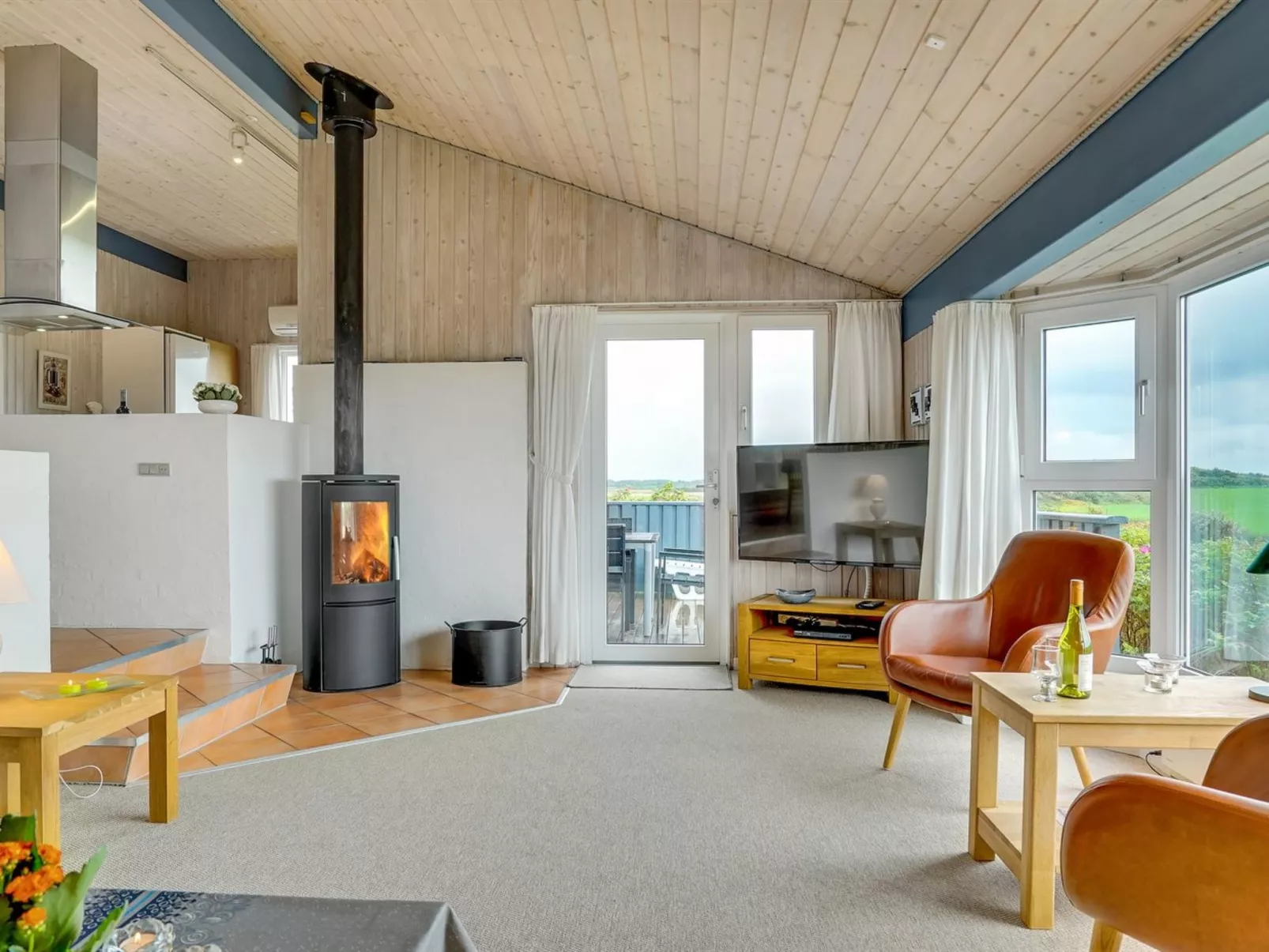 "Marne" - 500m from the sea-Binnen