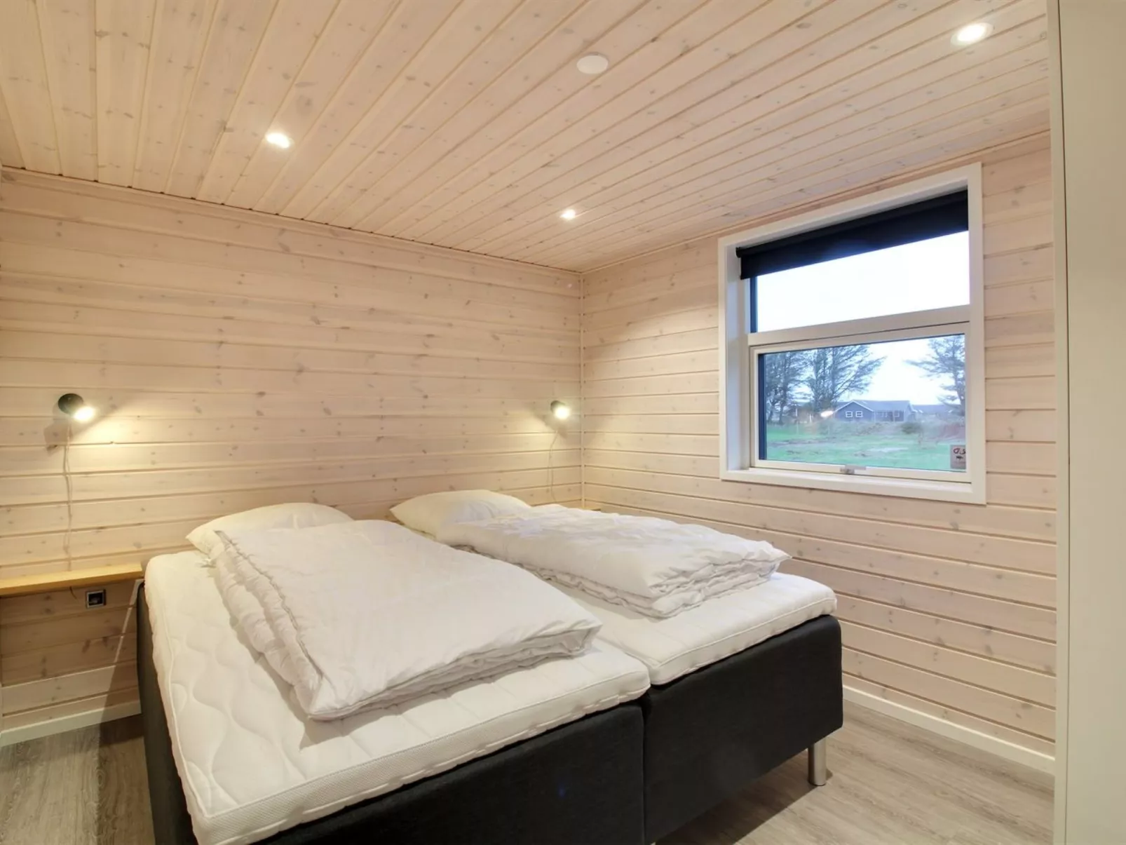 "Amitola" - 700m from the sea-Binnen