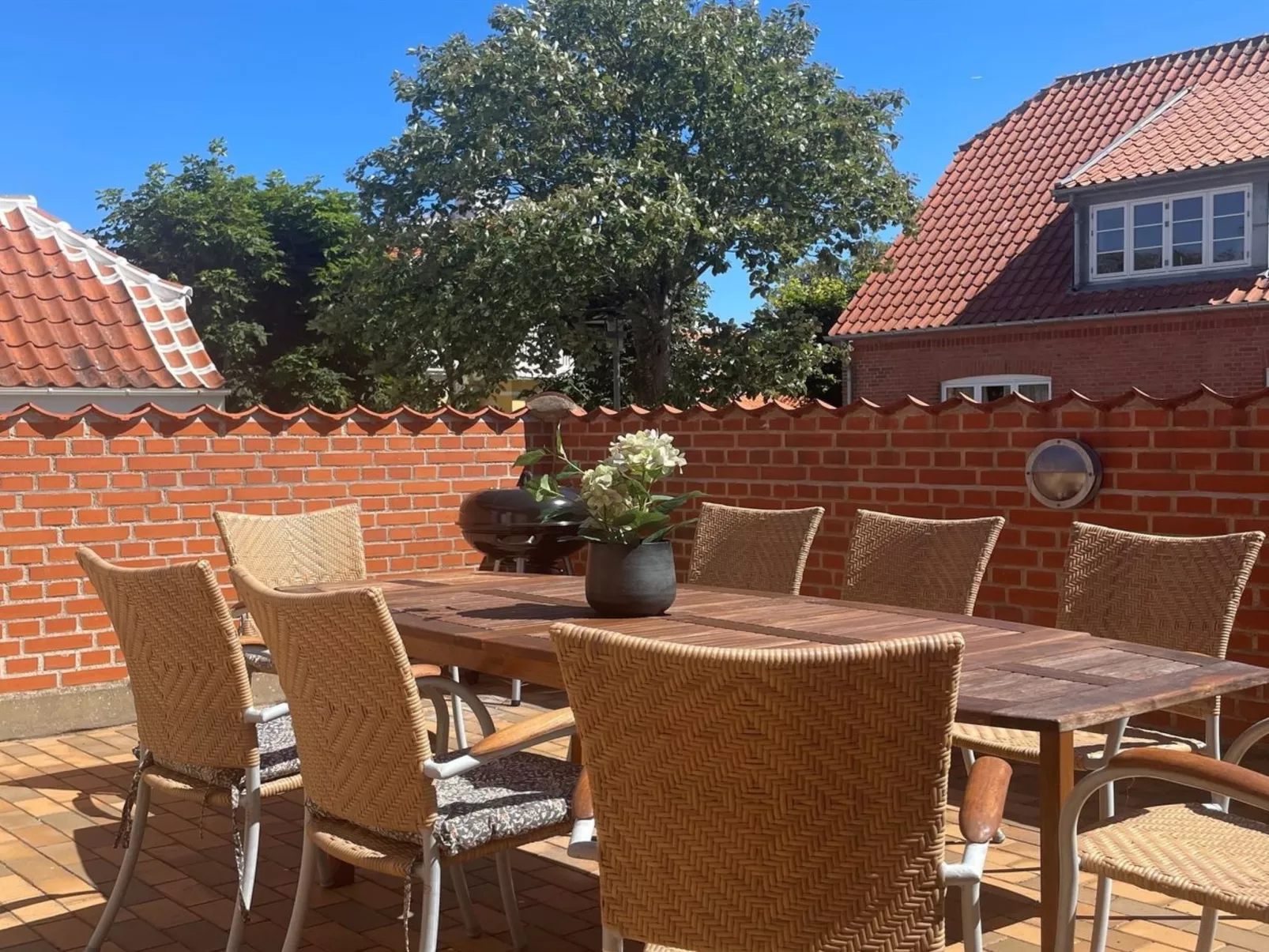 "Urs" - 200m from the sea-Buiten