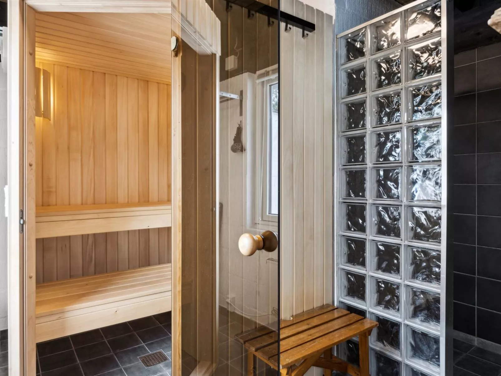 "Wiger" - 150m from the sea-Binnen