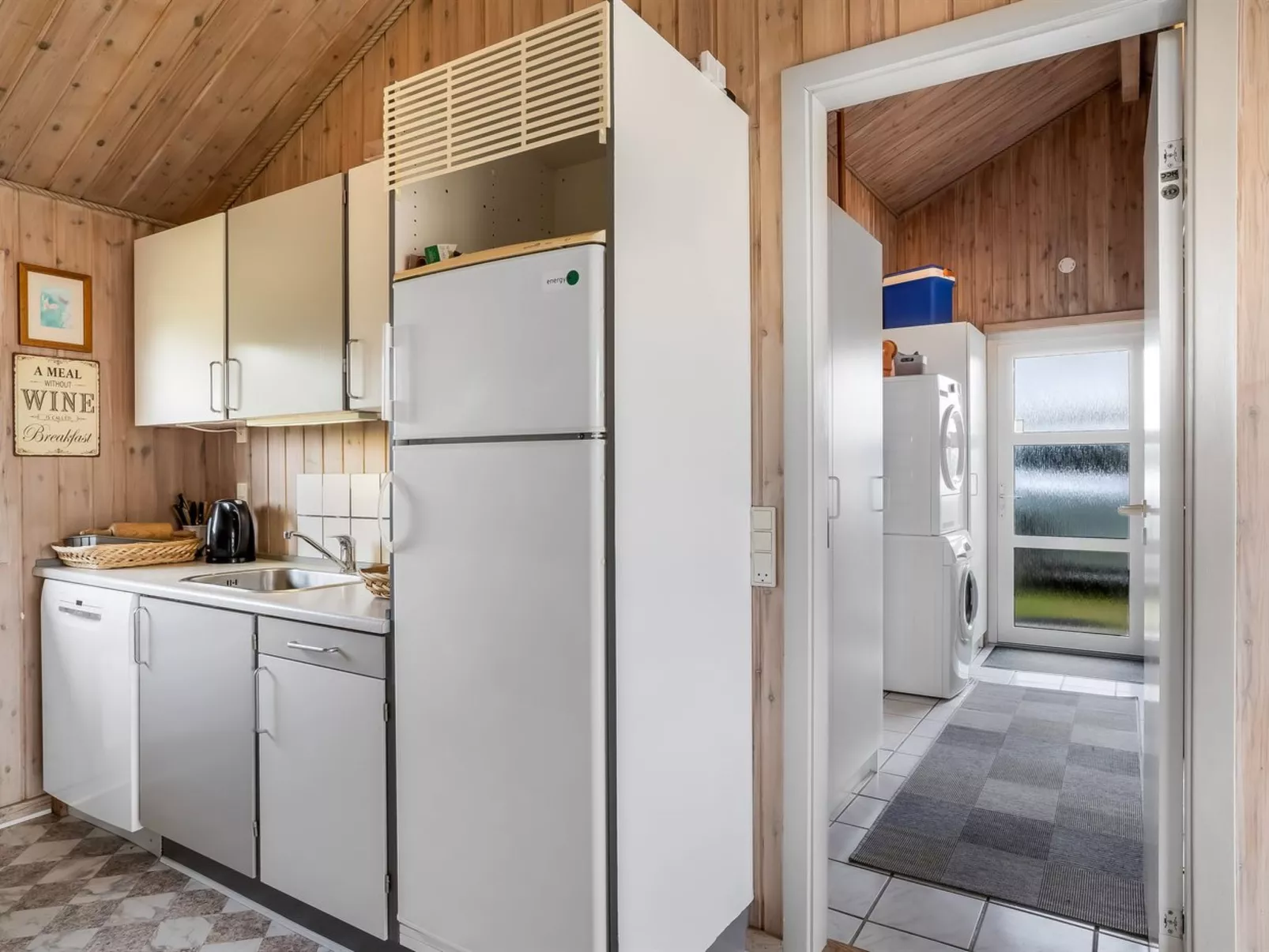 "Gedda" - 700m from the sea-Binnen