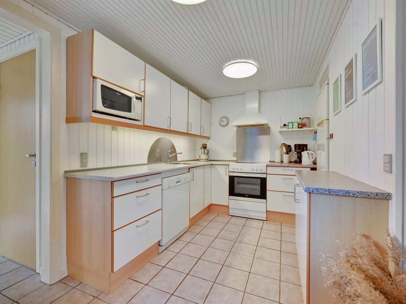 "Alrich" - 500m from the sea-Binnen