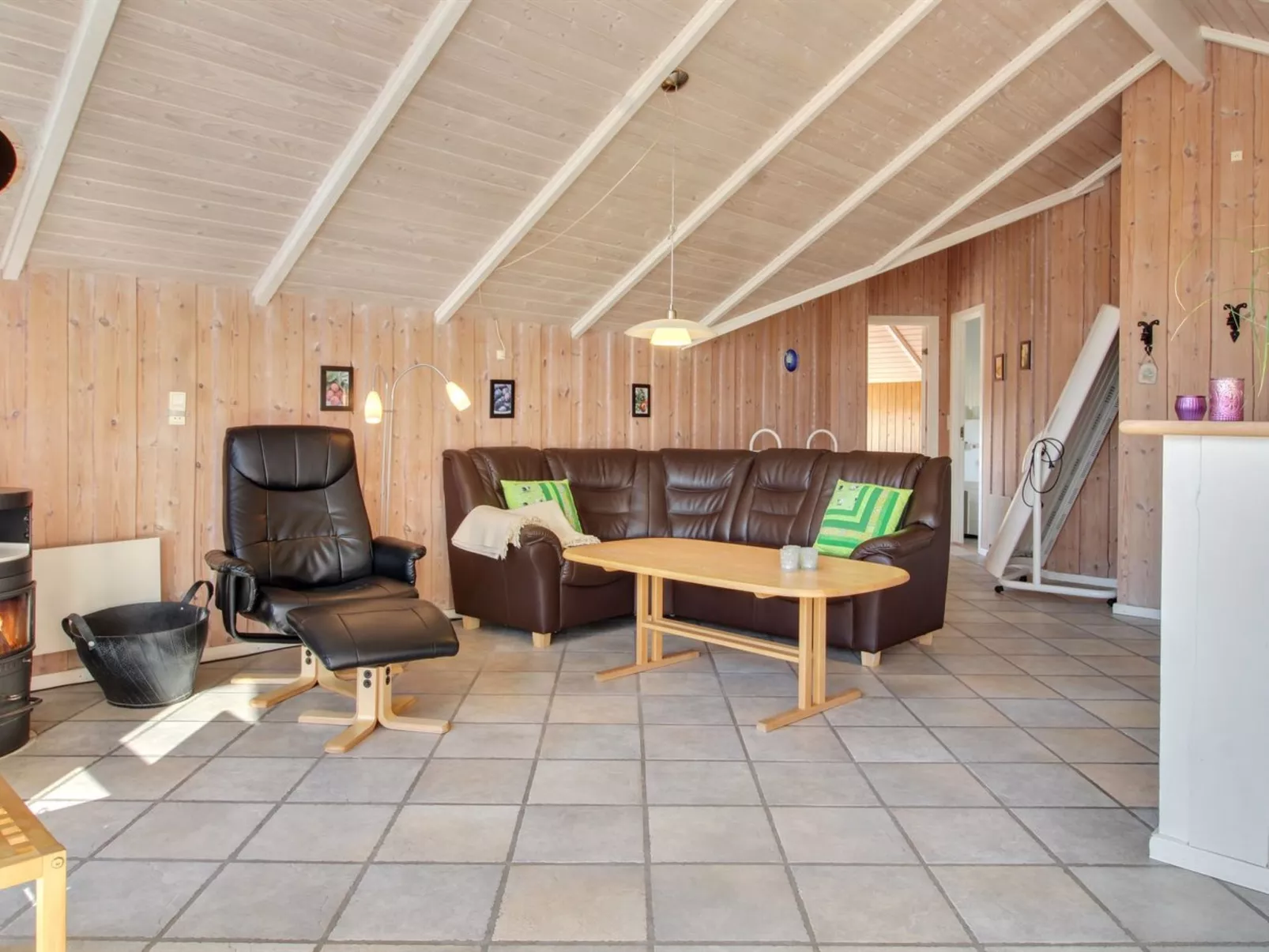 "Uma" - 400m from the sea-Binnen