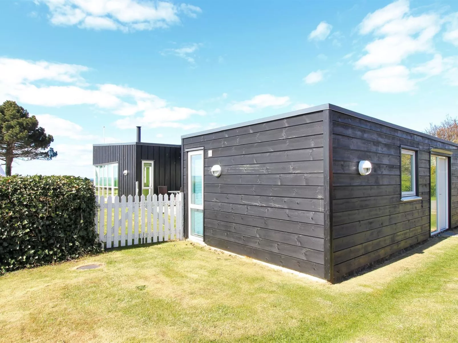 "Amia" - 20m from the sea-Buiten