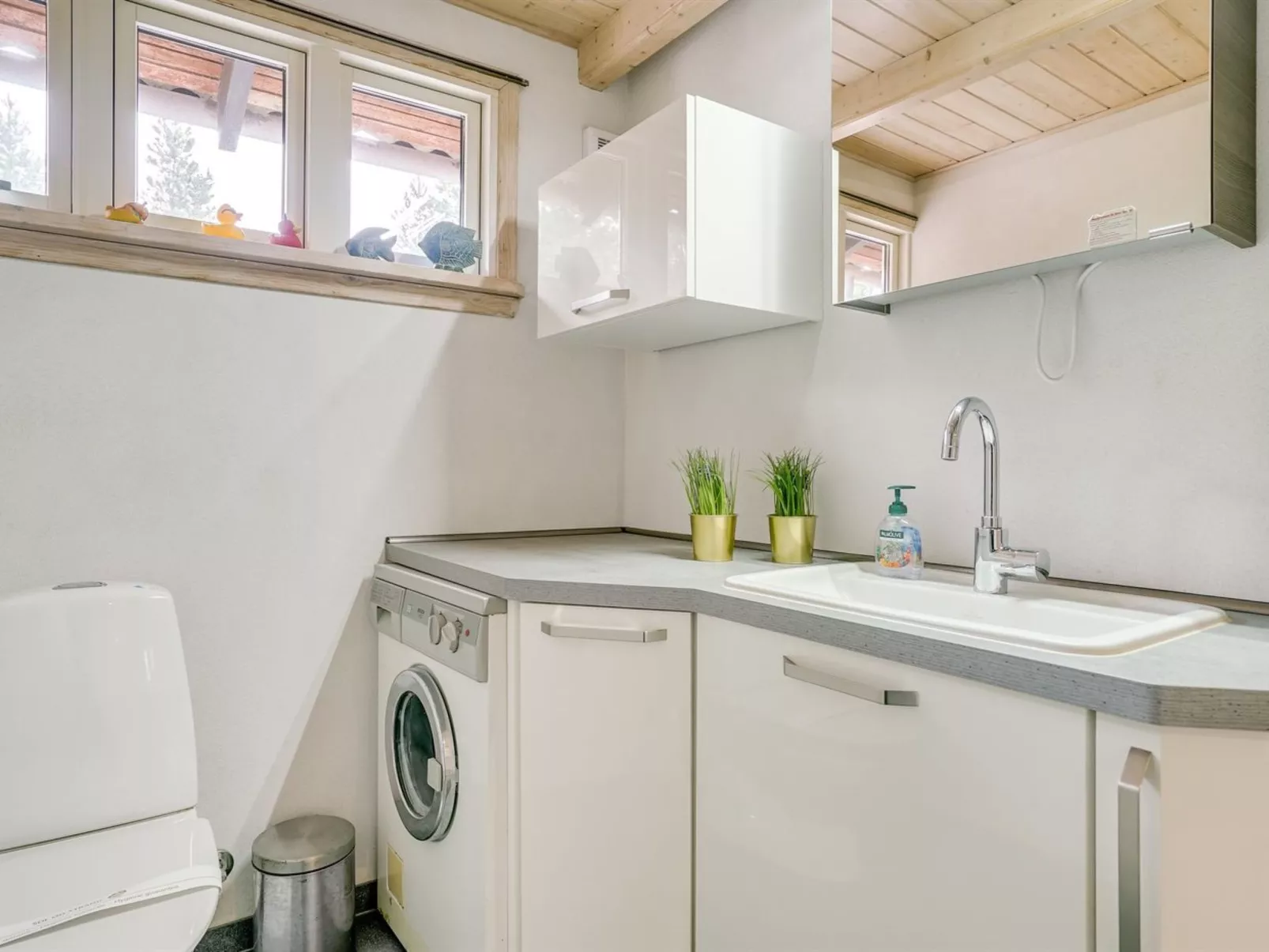 "Nandolf" - 3.5km from the sea-Binnen