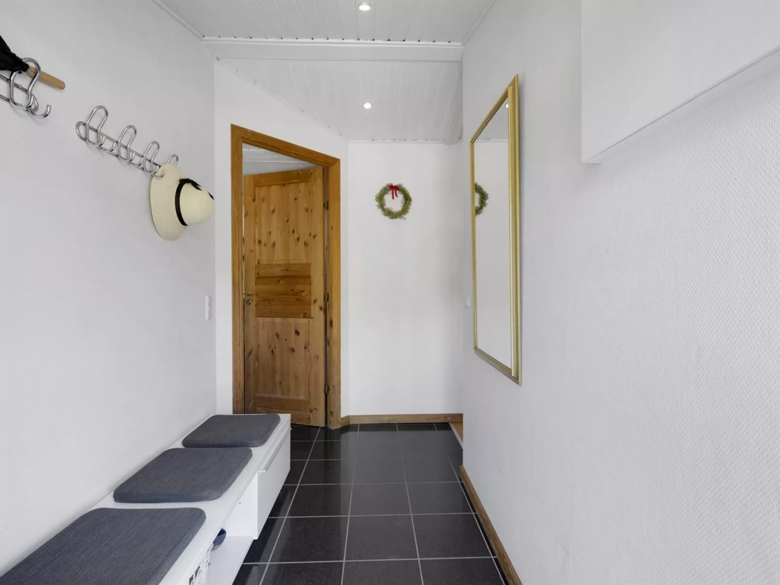 "Ilena" - 16.3km from the sea-Binnen