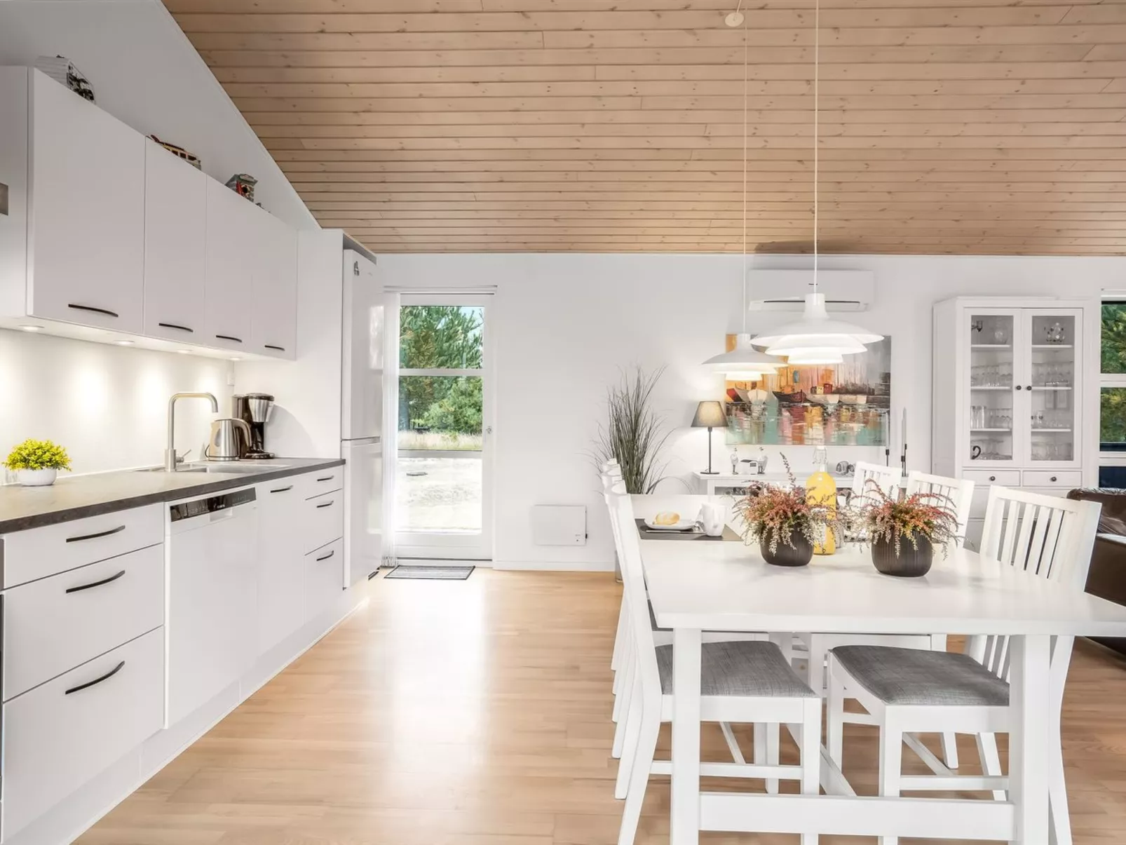 "Thure" - 1km from the sea-Binnen