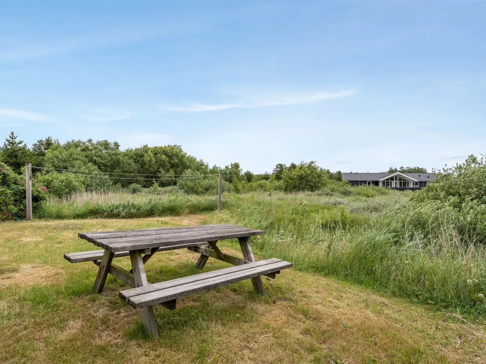 "Bryniulf" - 1.8km from the sea-Buiten