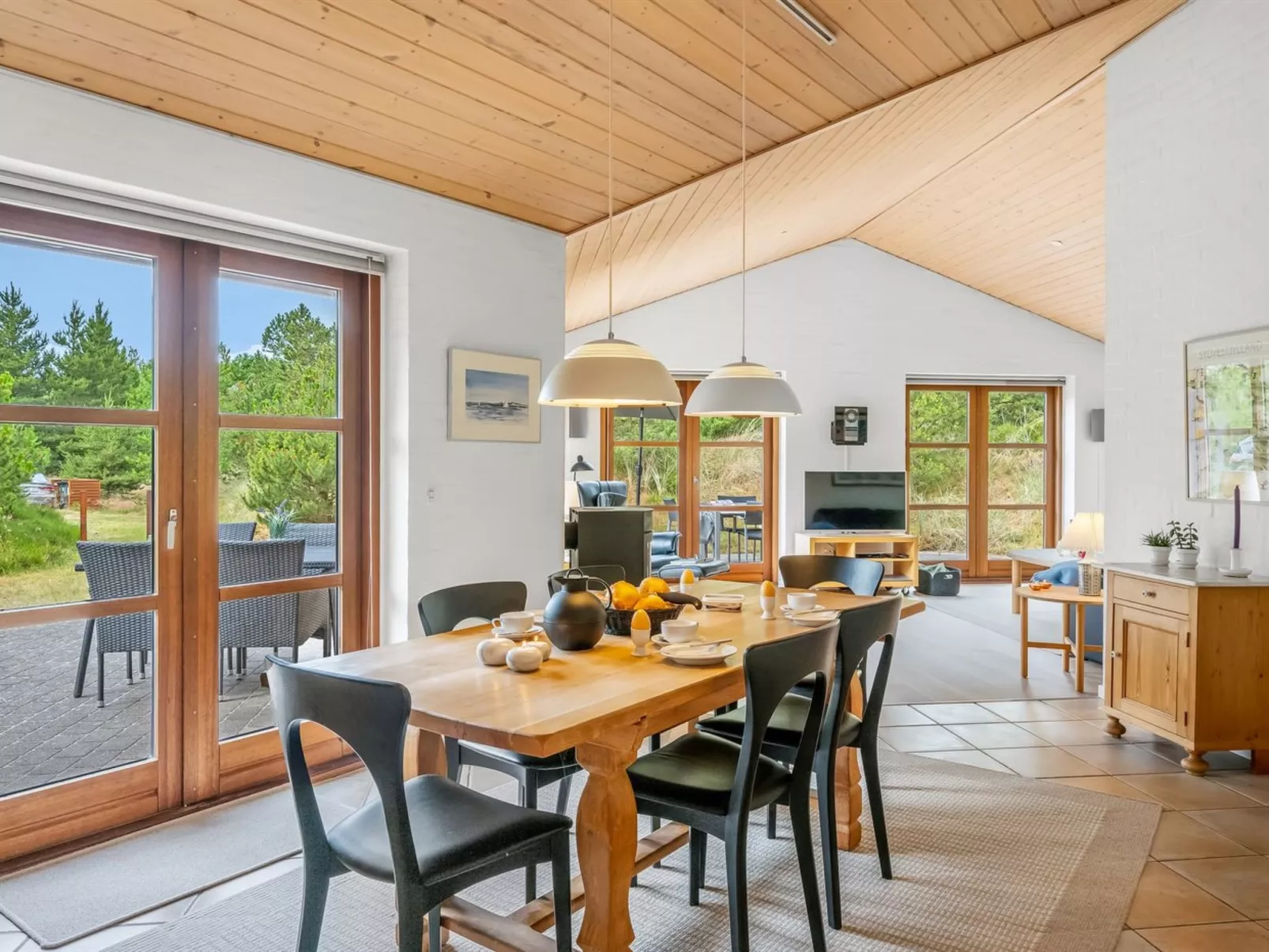 "Thormar" - 1.5km from the sea-Binnen