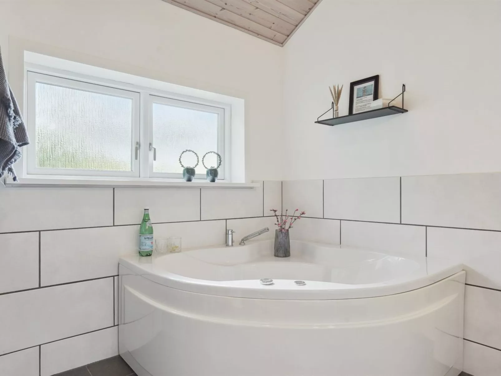 "Hejdi" - 350m from the sea-Binnen