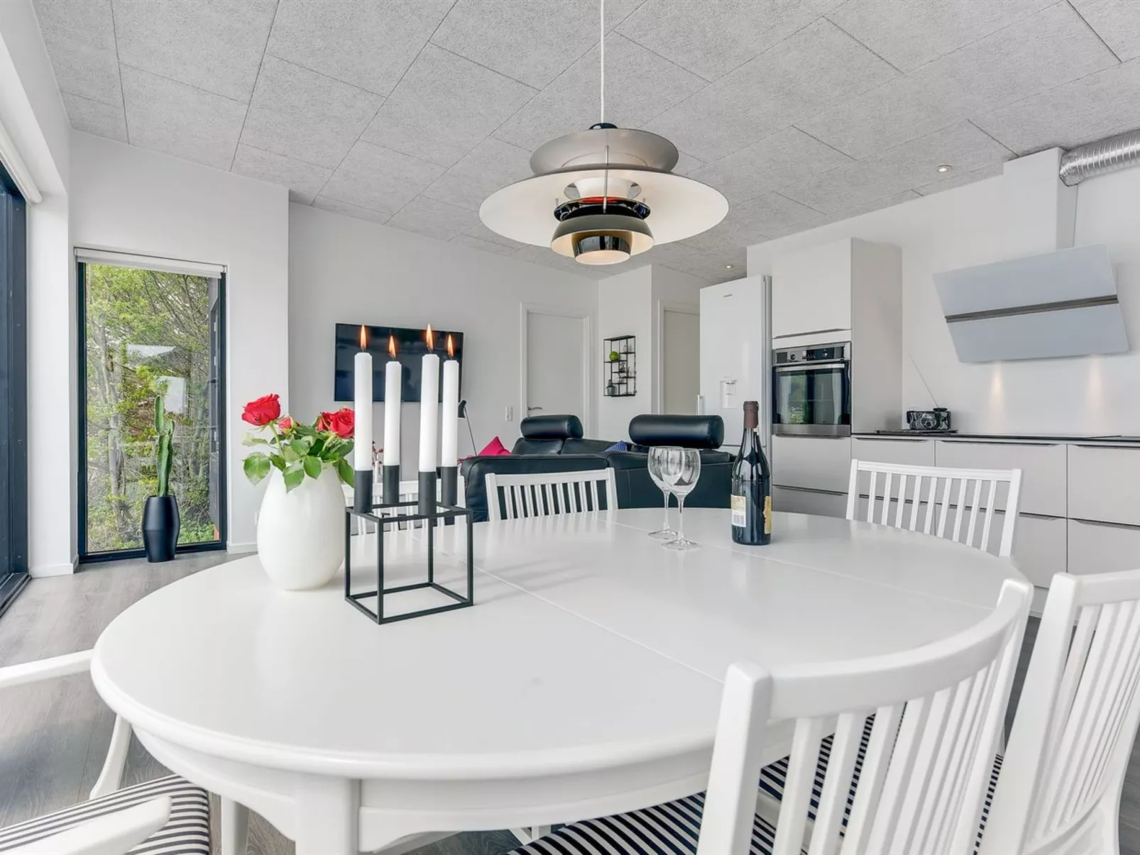 "Florinda" - 10m from the sea-Binnen