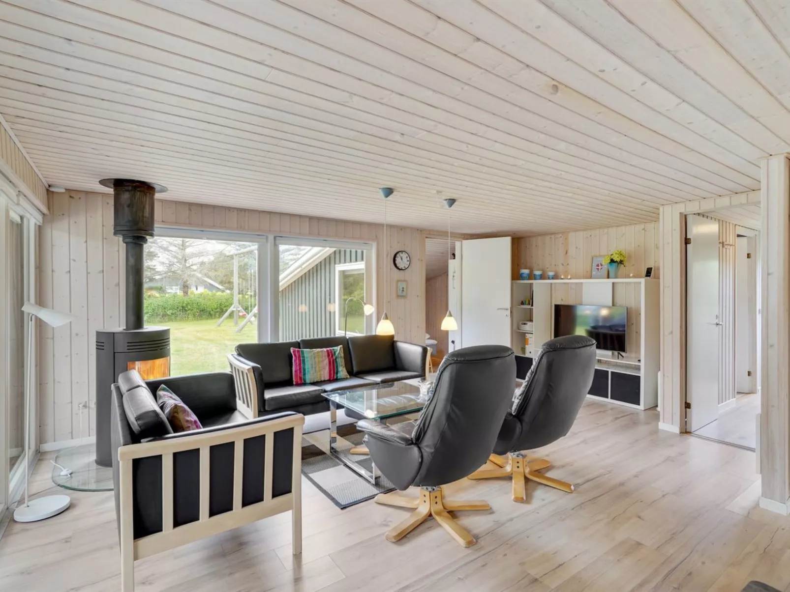 "Sheemen" - 700m to the fjord-Binnen