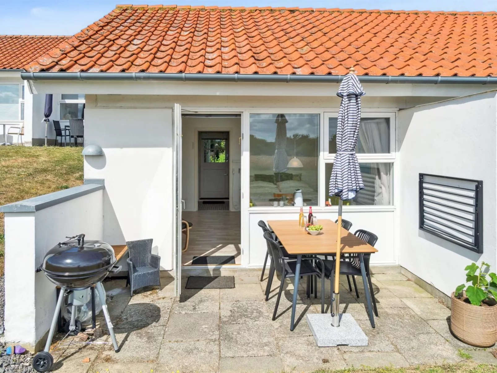 "Mia" - 200m from the sea-Buiten