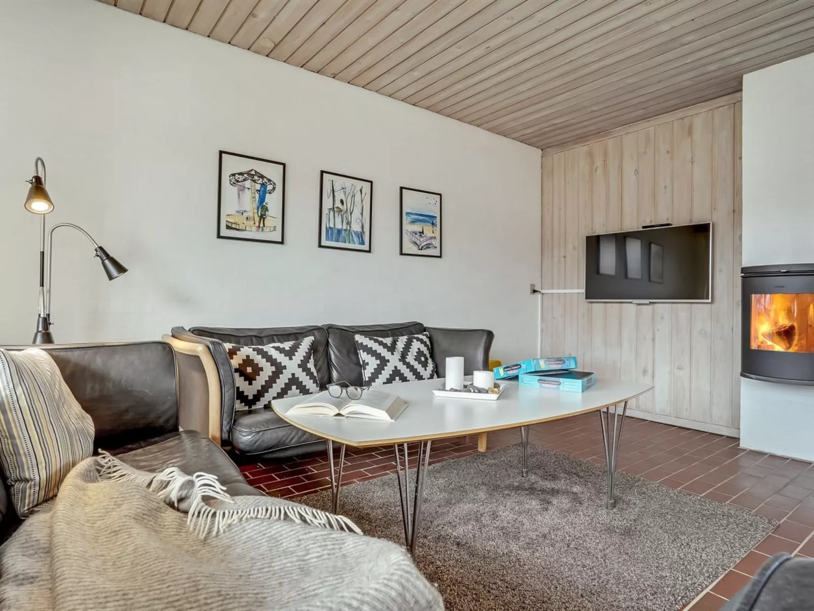 "Emiljan" - 400m from the sea-Binnen