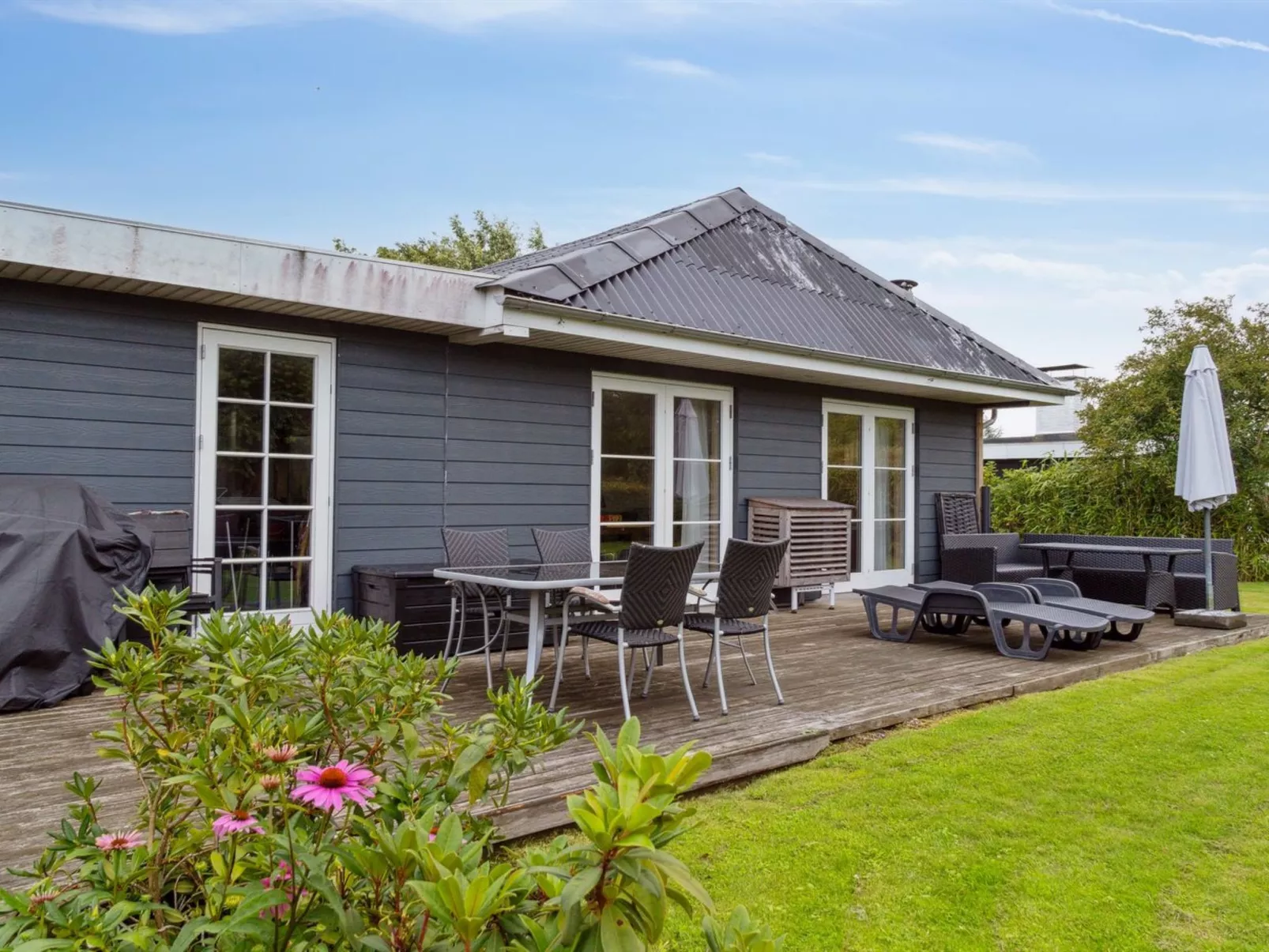 "Thala" - 150m from the sea-Buiten