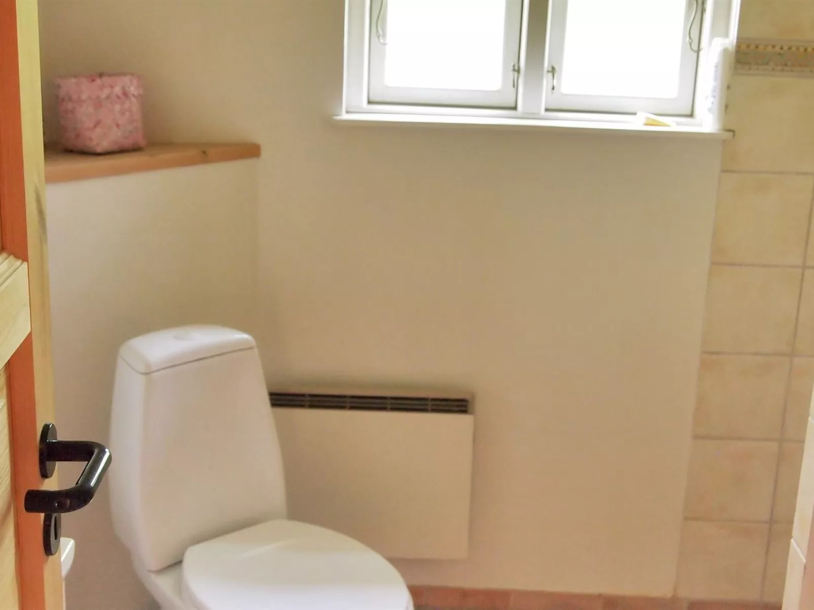 "Hoimar" - 400m from the sea-Binnen