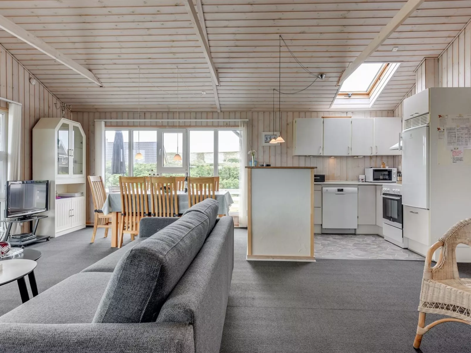 "Ingborg" - 150m from the sea-Binnen